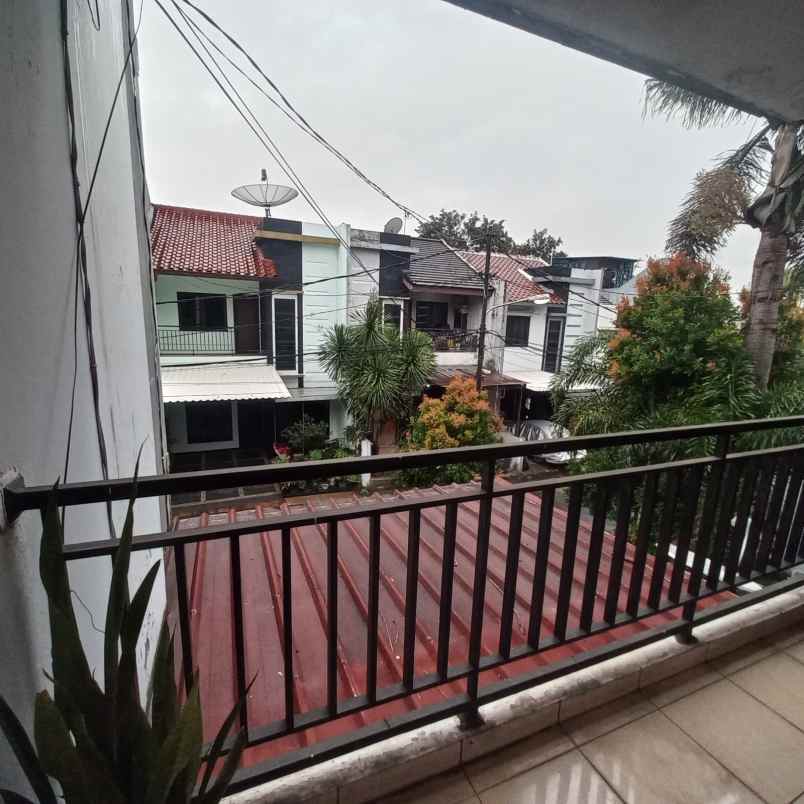 dijual rumah cluster griya cemerlang