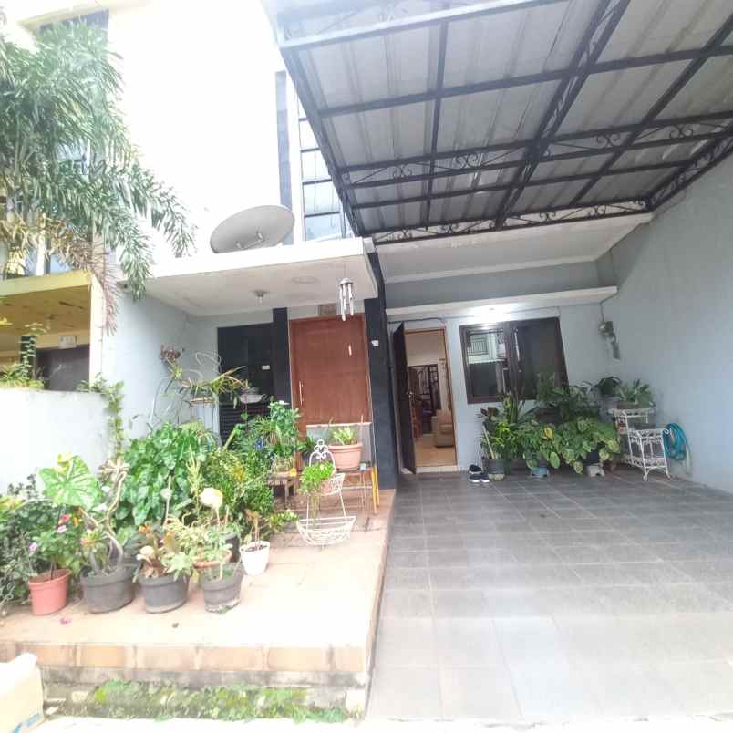 dijual rumah cluster griya cemerlang