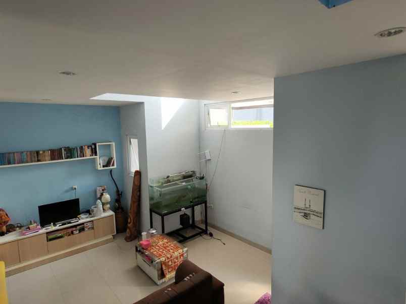 dijual rumah cluster jatihandap