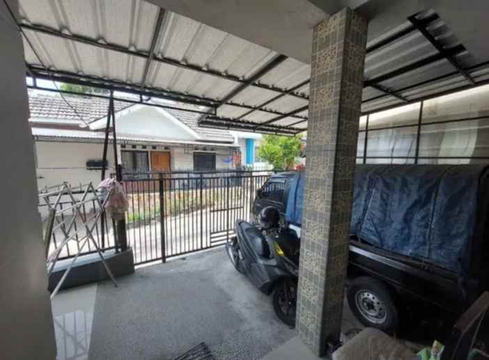 dijual rumah cluster lucky estate