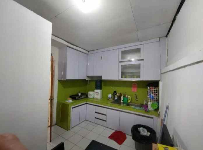 dijual rumah cluster lucky estate