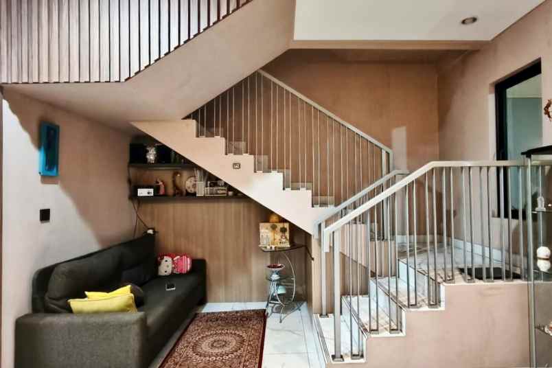 dijual rumah cluster matana asya jakrta