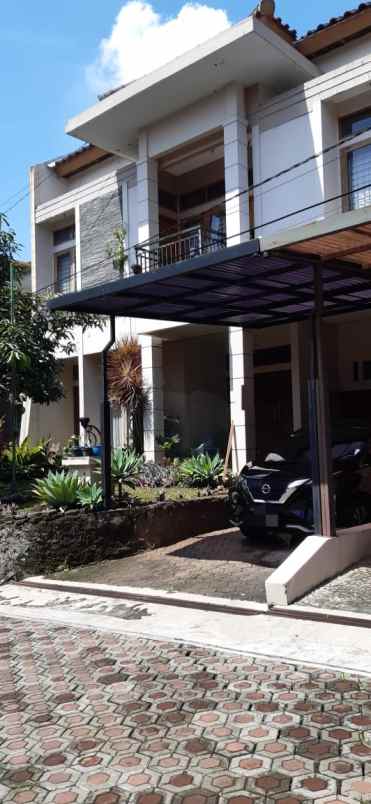 dijual rumah cluster permadani cigadung