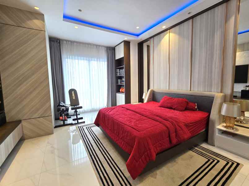 dijual rumah cluster regina metland cakung