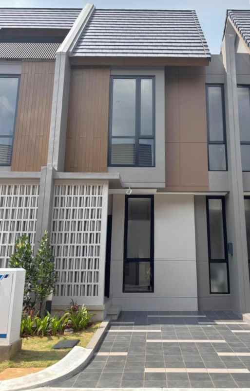 dijual rumah cluster viola summarecon