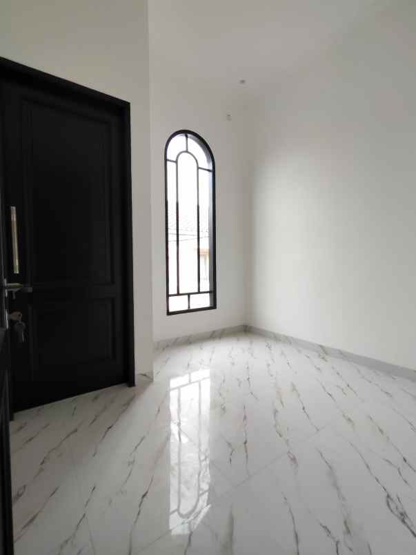 dijual rumah condet jakarta timur