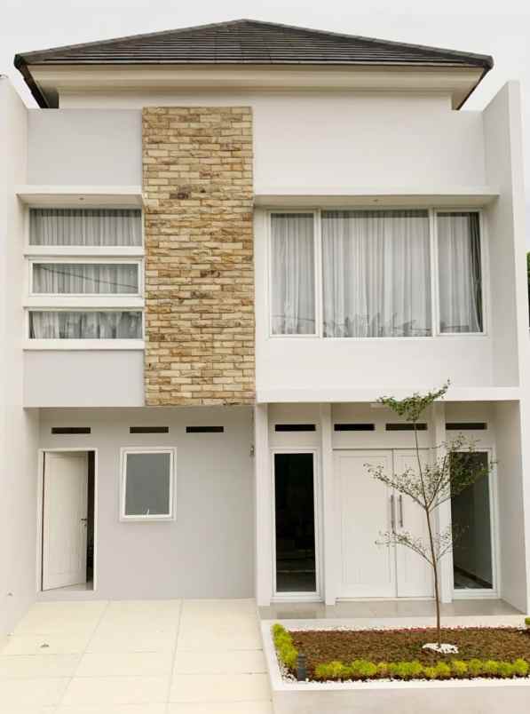 dijual rumah d alikha residence