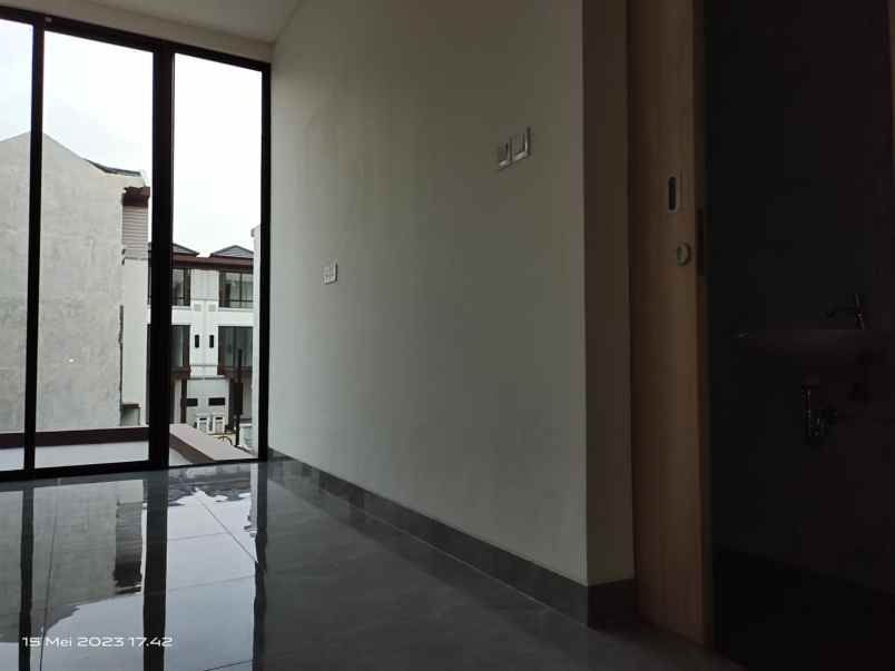 dijual rumah daisan lavon cikupa tangerang