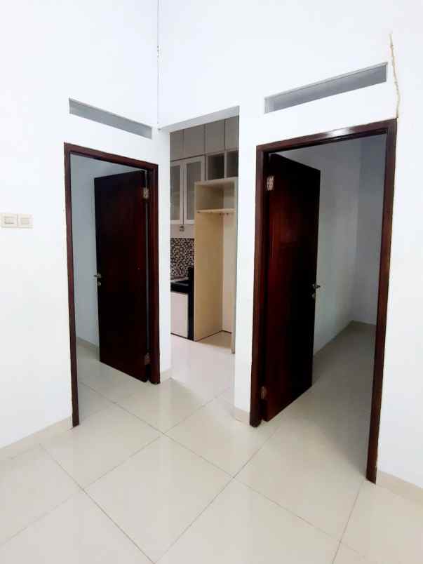 dijual rumah dalam prumahan ready