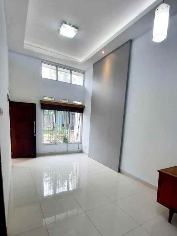 dijual rumah dalam prumahan ready