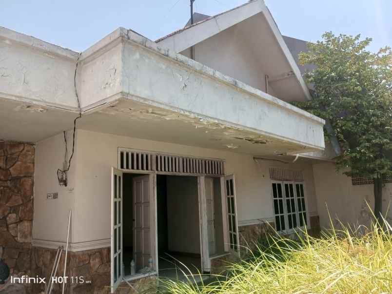 dijual rumah darmo permai utara