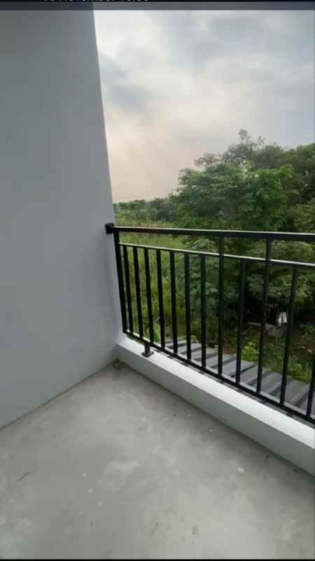 dijual rumah de naila park