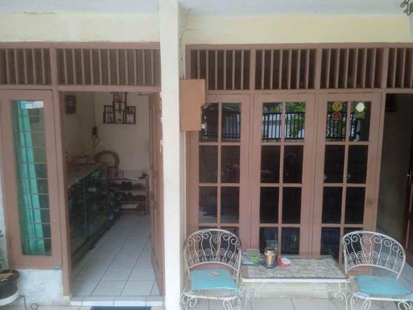 dijual rumah dekat dengan mrt lebak bulus