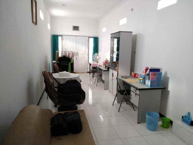 dijual rumah deltasari