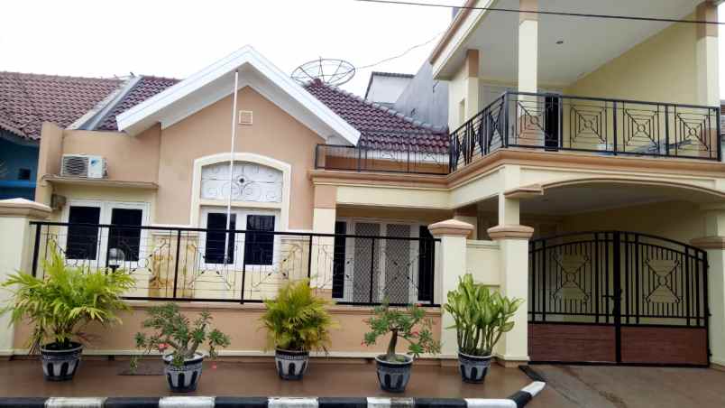 dijual rumah deltasari