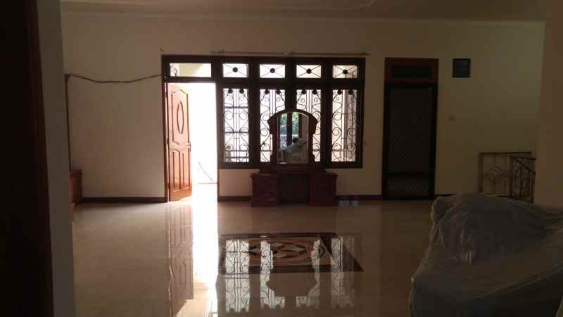 dijual rumah dharmhusada mas