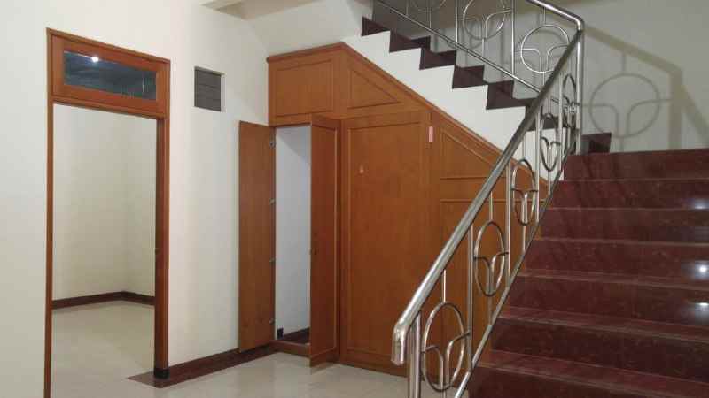 dijual rumah dharmhusada mas