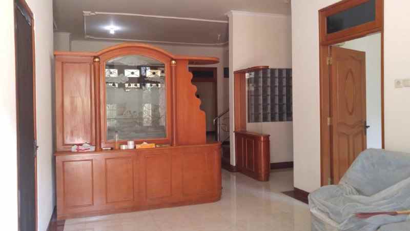 dijual rumah dharmhusada mas