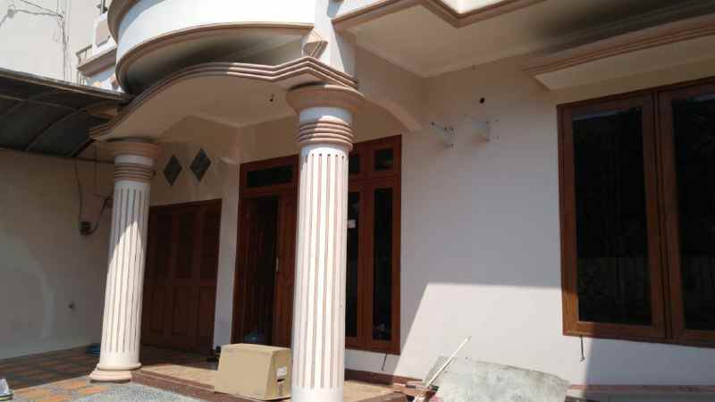 dijual rumah dharmhusada mas