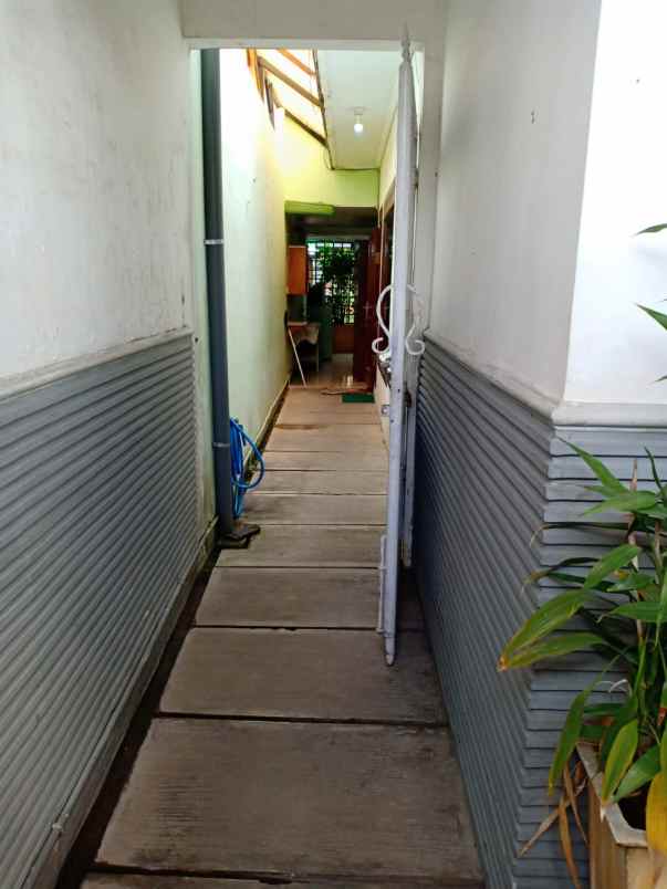 dijual rumah di bandulan viii d 537 kec sukun