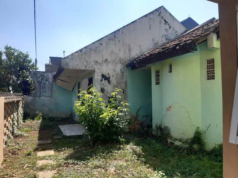 dijual rumah di perumahan muktisari