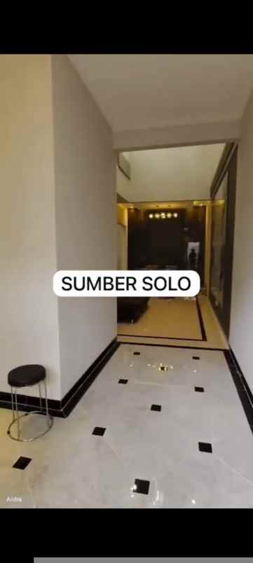 dijual rumah di sumber solo