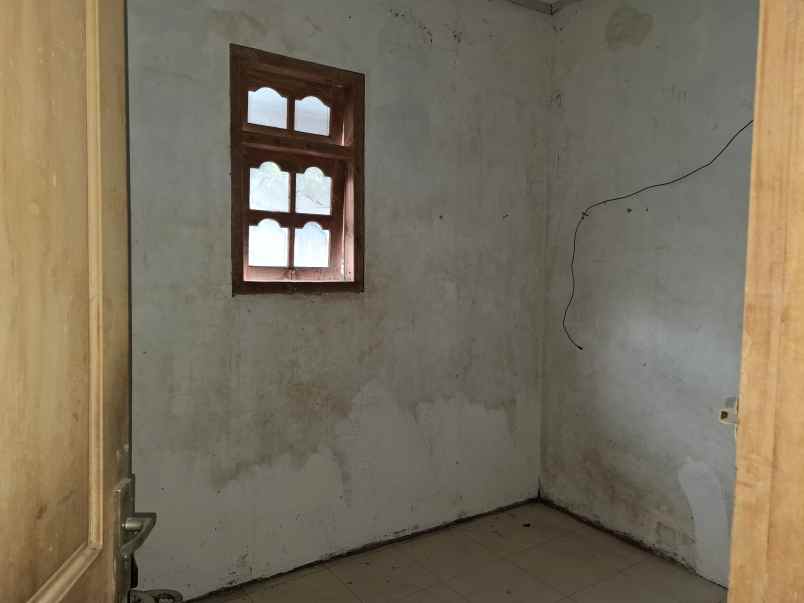 dijual rumah di tegal besar jember