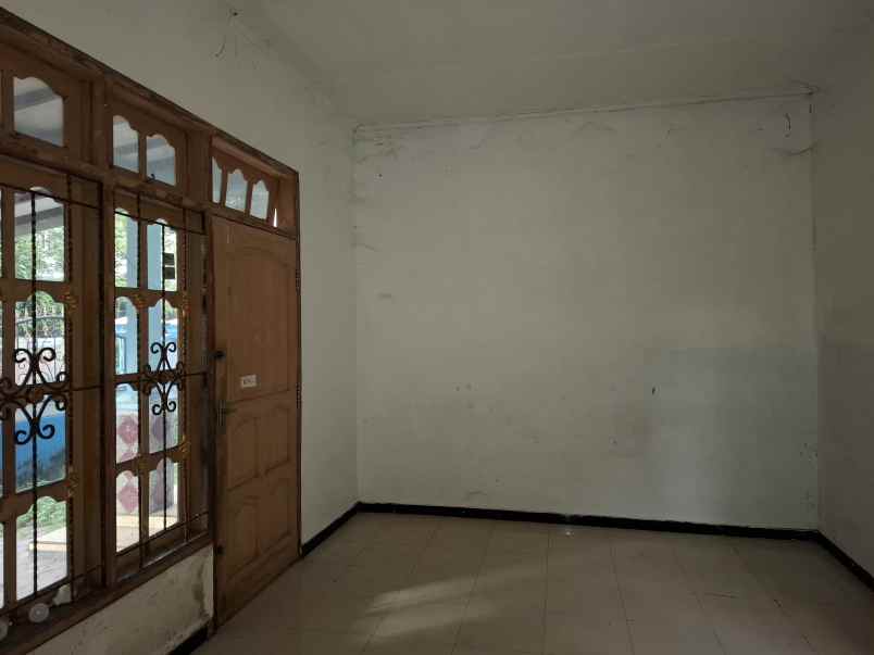 dijual rumah di tegal besar jember