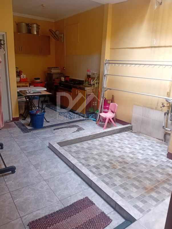 dijual rumah di villa dago pamulang