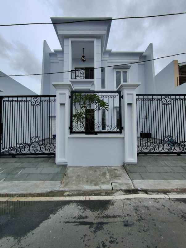 dijual rumah duren sawit jakarta timur