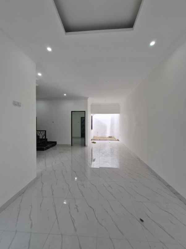 dijual rumah duren sawit jaktim