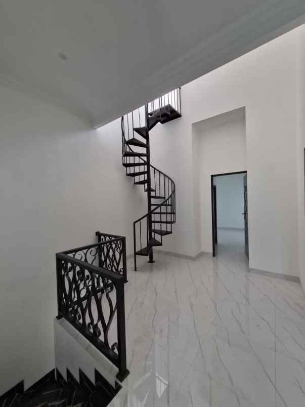 dijual rumah duren sawit jaktim