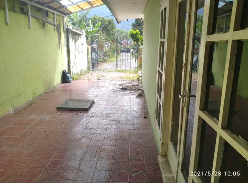 dijual rumah flamboyan