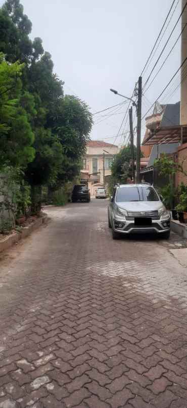 dijual rumah gading griya