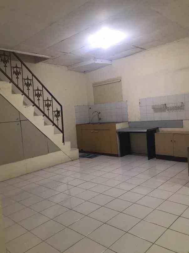 dijual rumah gading griya