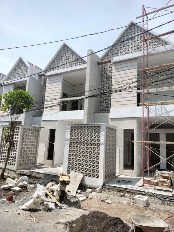 dijual rumah gading pantai