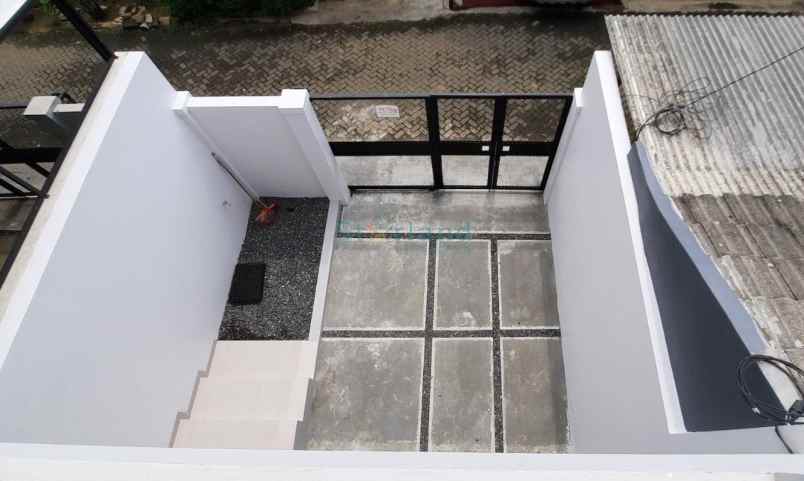 dijual rumah gaga