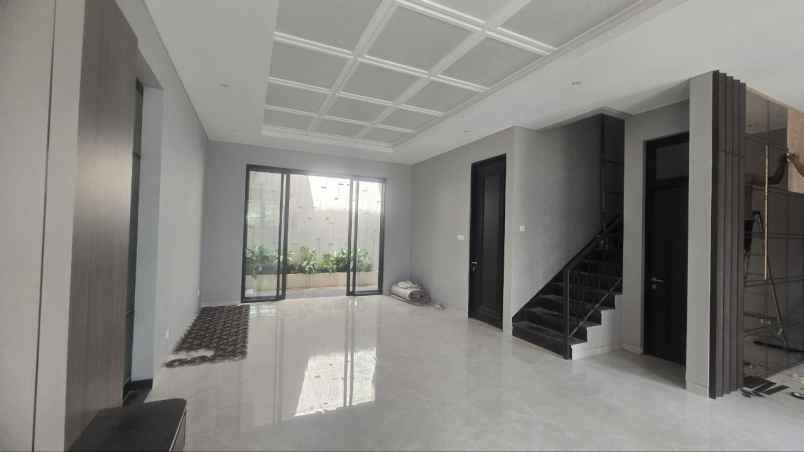 dijual rumah galaxy bumi permai