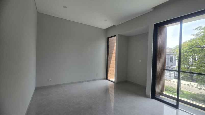 dijual rumah galaxy bumi permai