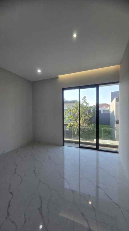 dijual rumah galaxy bumi permai