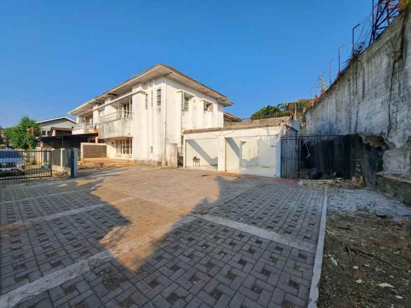 dijual rumah gandaria