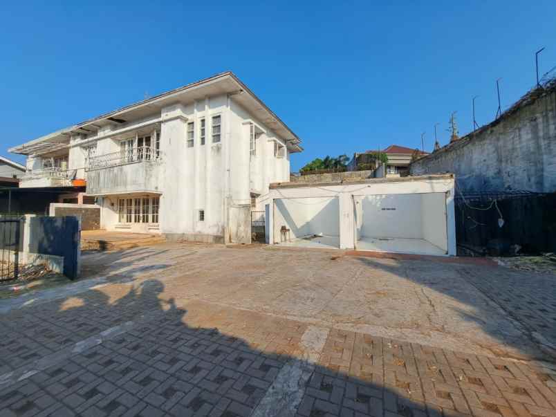 dijual rumah gandaria