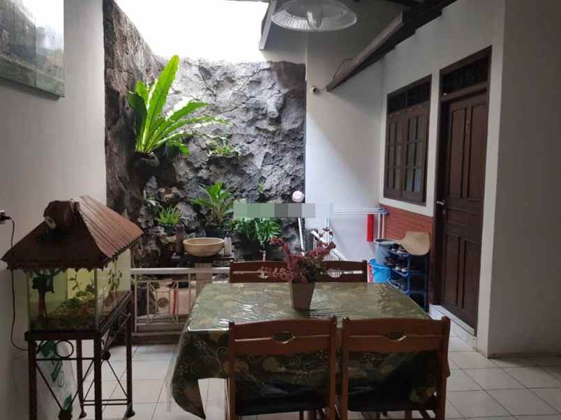 dijual rumah gandaria utara kec