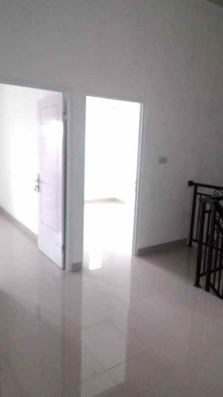 dijual rumah gdc sukmajaya depok