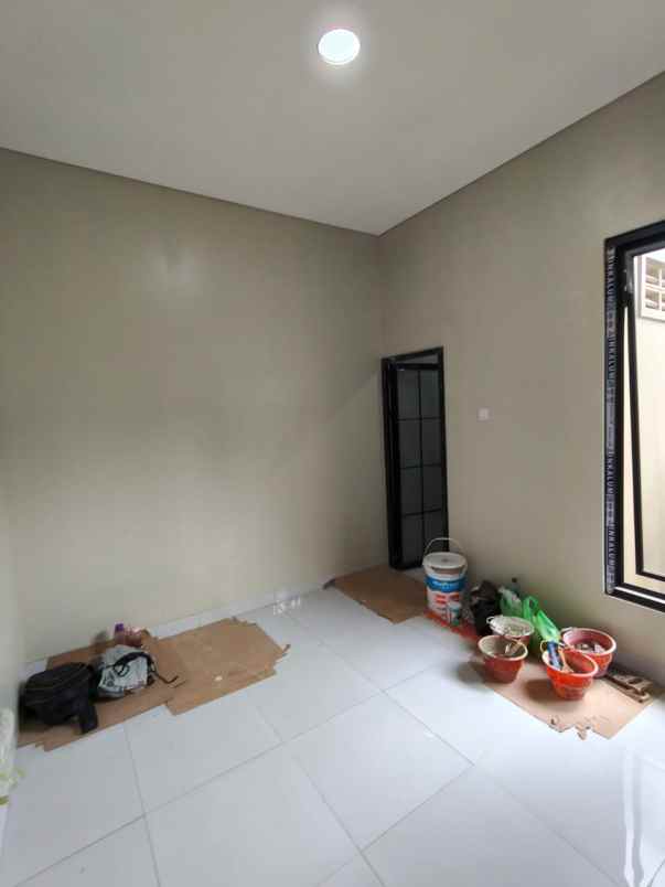 dijual rumah gentan kaliurang km 10