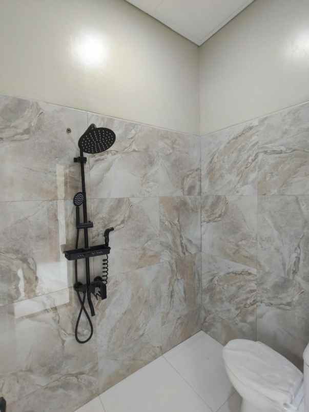 dijual rumah gentan kaliurang km 10