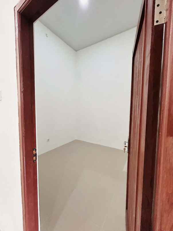 dijual rumah graha citalang permai