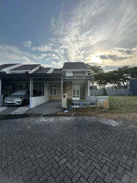 dijual rumah grand sunrise explanade