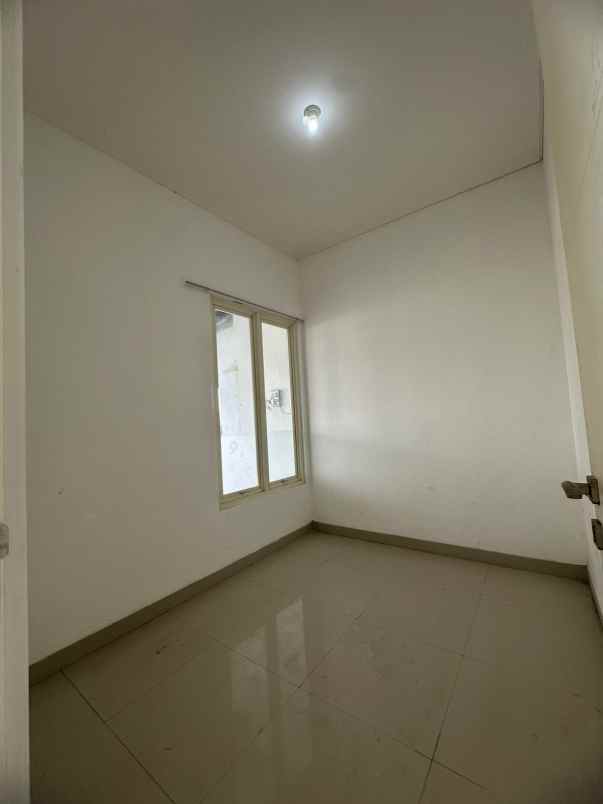 dijual rumah grand sunrise explanade