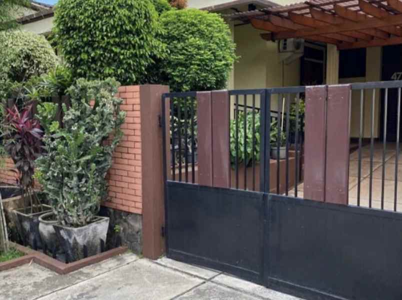 dijual rumah grogol selatan kec